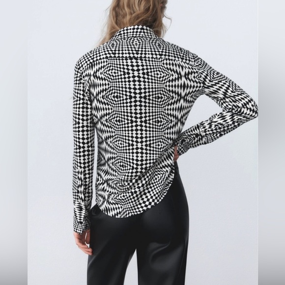 NWT Zara Black & Off-White Whimsical Geometric Y2K Inspired Collared Button-Down - Picture 15 of 15